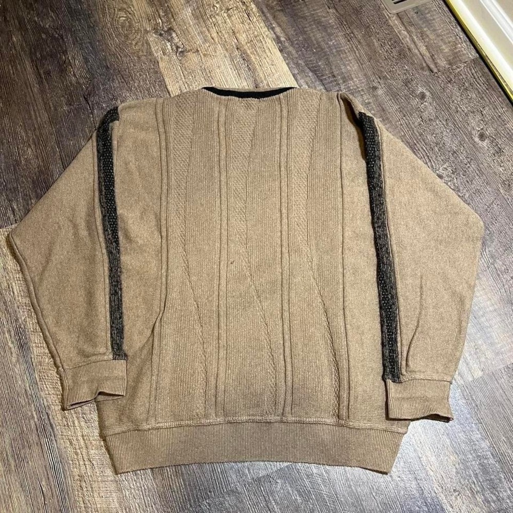 Vintage 1990s 3D cable knit sweater Size XL - Picture 2 of 5